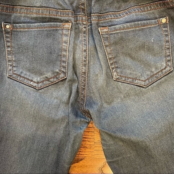 A Pea in the Pod Skinny Maternity/Pregnancy Jeans - Picture 8 of 13